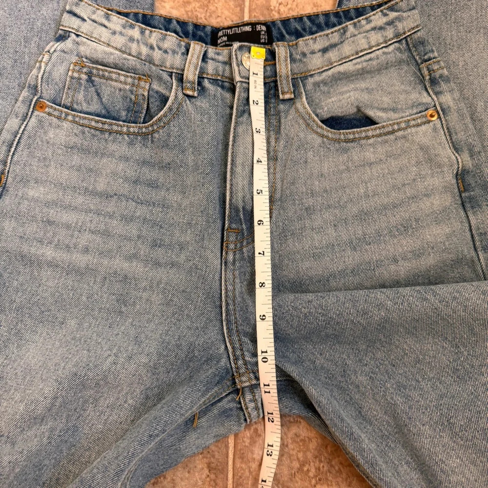 PrettyLittleThing Mom Distressed Ripped Jeans size 0 - Picture 10 of 14
